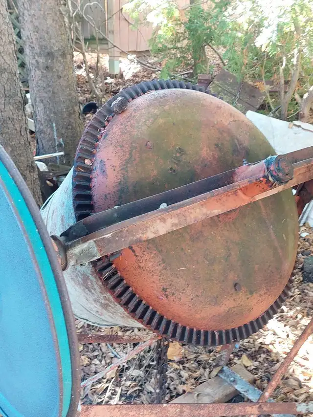 concrete  mixer in Other in Hamilton - Image 3