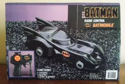 [BATMAN] Radio Controlled Batmobile [1989] – Toy Biz – SEALED!, View more