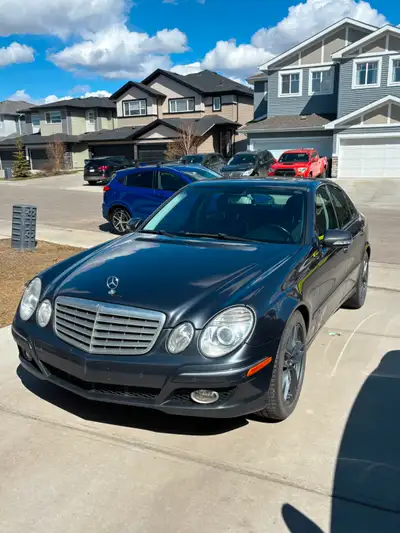 Selling my 08 E300! Had this car for 2.5 years and loved every second behind the wheel. Car received...