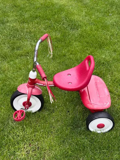 Radio Flyer Tricycle for 18 months +, View more