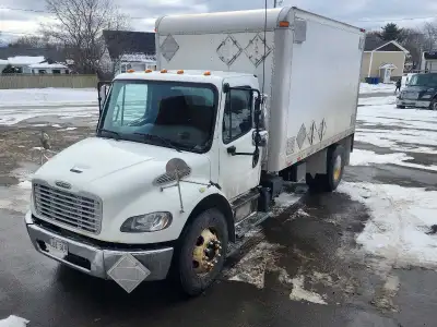 Cummins Diesel VIN# 1FVACWDU1HHHX7478 NB Safety Inspection Valid Until May 2026 Odometer: 319,810 14...