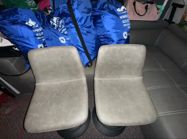 bar stools in Chairs & Recliners in Kingston - Image 2