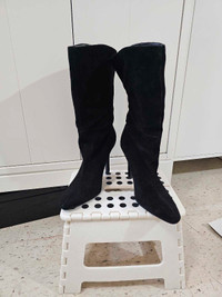 New brand Suede Zara Slouchy boots 