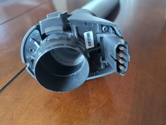Miele vacuum hose in Vacuums in Calgary - Image 4