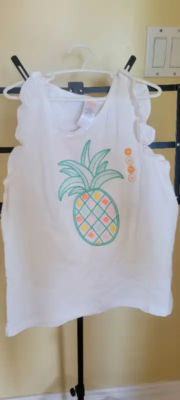 Girls Sleeveless Shirt