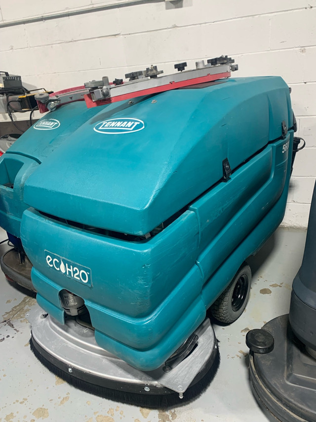 Floor Scrubber Tennant  in Other in Mississauga / Peel Region