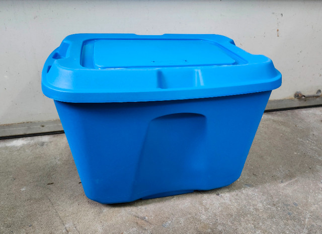 BOITE Tuff Store by Accent - Bac de Rangement 74 Litres Bleu dans Rangement et organisation  à Laval/Rive Nord