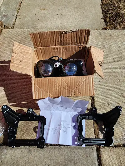2000-2005 Toyota Celina Projector driving lights for bumper only mounting. Comes with new, fresh pai...