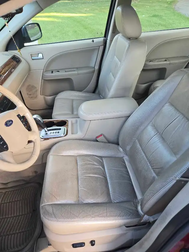2006 AWD Ford Five Hundred 565626381240248328