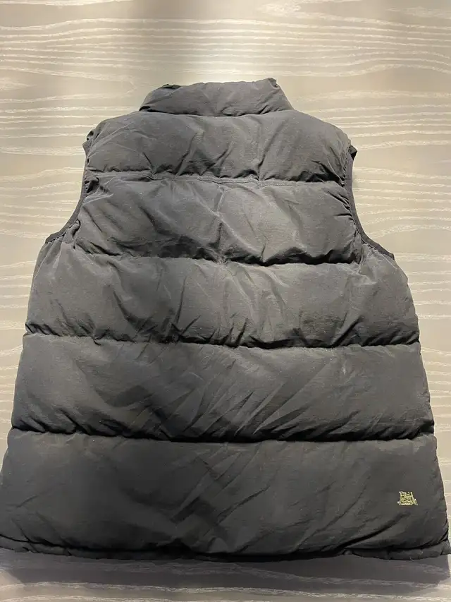 CAT Puffer Vest in Kids & Youth in Strathcona County - Image 8