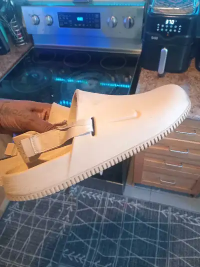 size 12 nike calm , View more