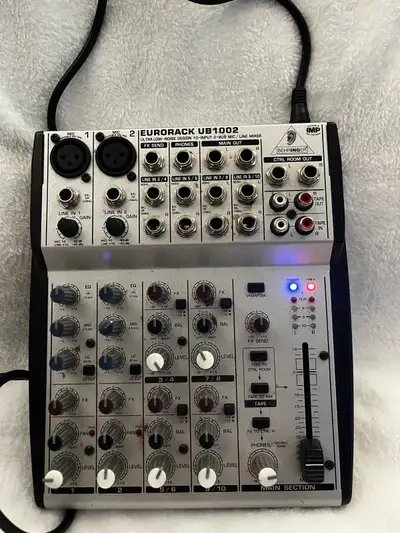 Great mixer, maybe not a fancy pants USB, and probably better! 10 channel mixer 2 input 2 bus Phanto...