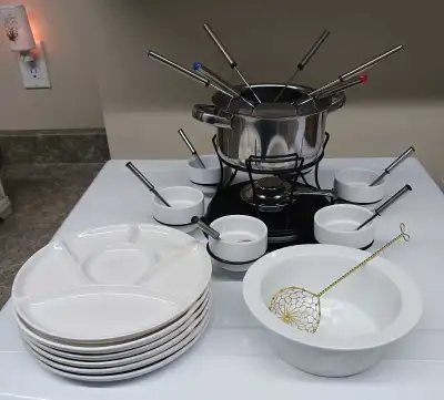 Ensemble poèle à fondu  Avec plateau tournant, View more