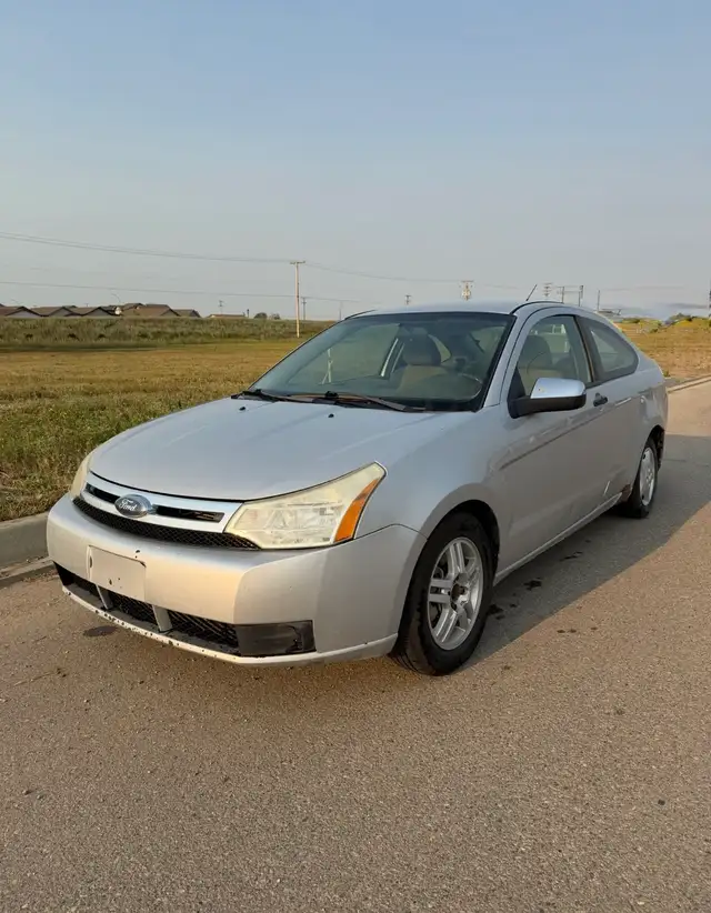 Ford Focus SE Coupe