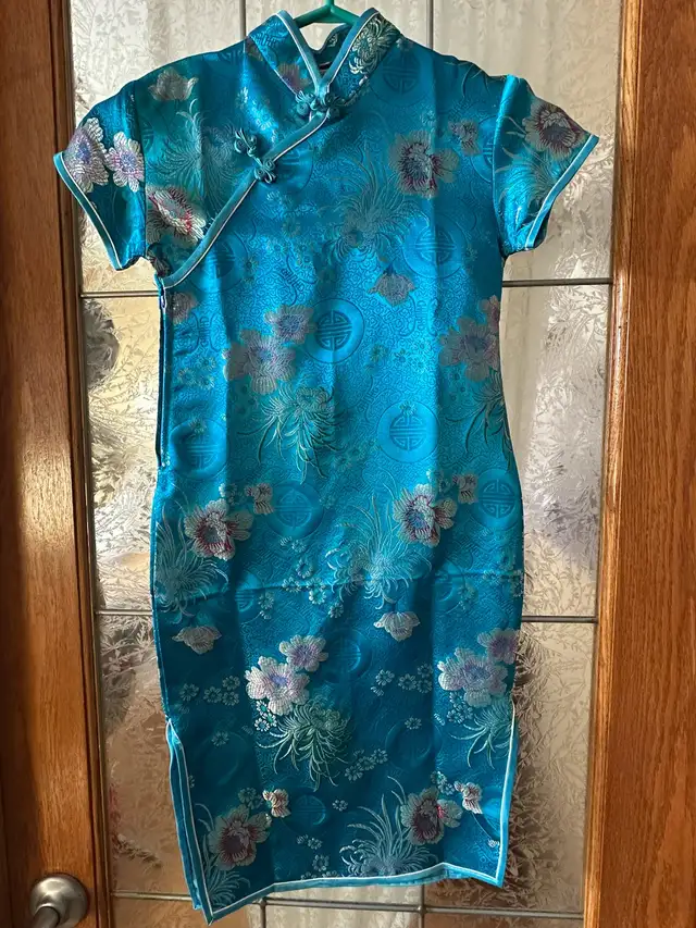 Girls Authentic Chinese Dress in Kids & Youth in Red Deer - Image 2
