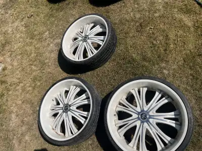 295/25r28 will need one vale stem 1 tire, should really get 4 tires tires ..