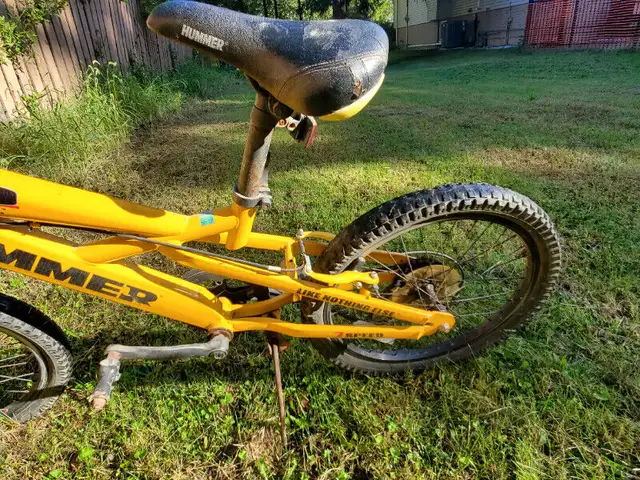 Hummer H2O BMX Style, 7 Speed Bicycle in Kids in Windsor Region - Image 5
