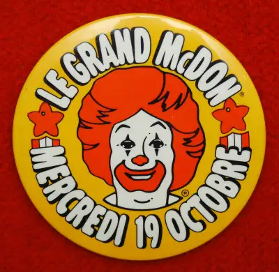 Macaron du Grand Mcdon des restaurant McDonald's vintage pinback boutton RMHC