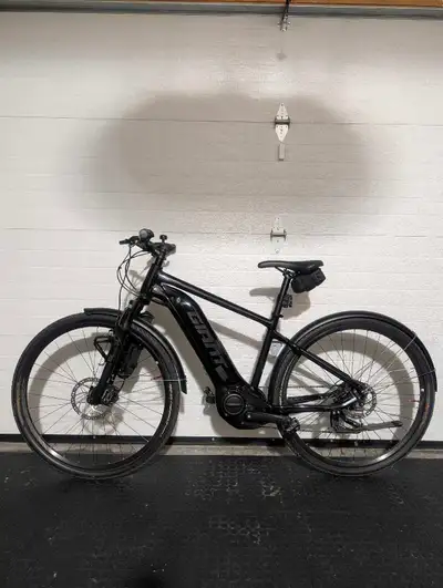 Giant Roam E+ GTS E-Bike - Excellent Condition, View more