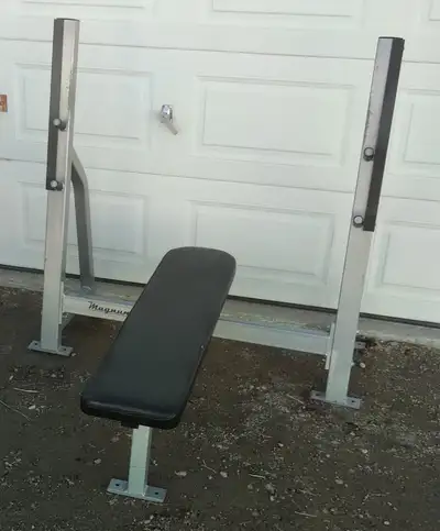 Selling a commercial grade bench press in GUC. Magnum Fitness brand so top quality. Previously used...