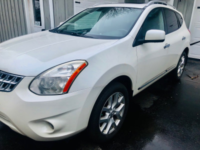 2011 Nissan rogue one owner since new 