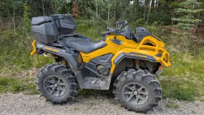 I am the original owner - entirely stock and no modifications. This model has the 4 wheel diff lock...