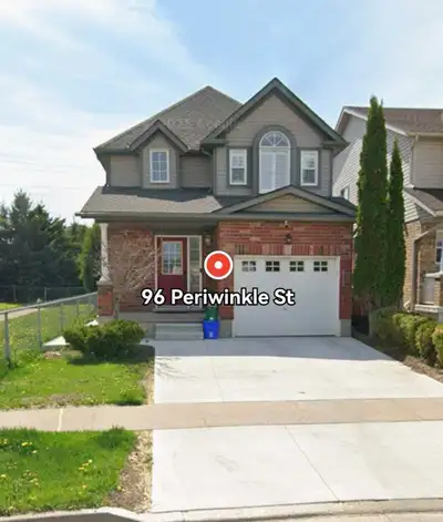 A beautiful modern house 3 bedrooms 2.5 bathrooms, finished Basement, parking: 2 cars on driveway +...