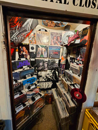 We BUY/SELL TRADE USED RECORDS There's ONLY ONE HOUSE OF VINYL!