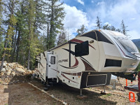 Voltage 5th Wheel. 42' Toy Hauler with 12' Garage.