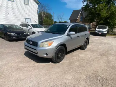 2006 Toyota RAV4 V6 AWD| ONE OWNER| CLEAN CARFAX Up for sale is a well-maintained 2006 Toyota RAV4 B...
