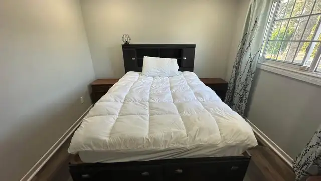 Furnished room with shared bathroom to rent for 1 person.