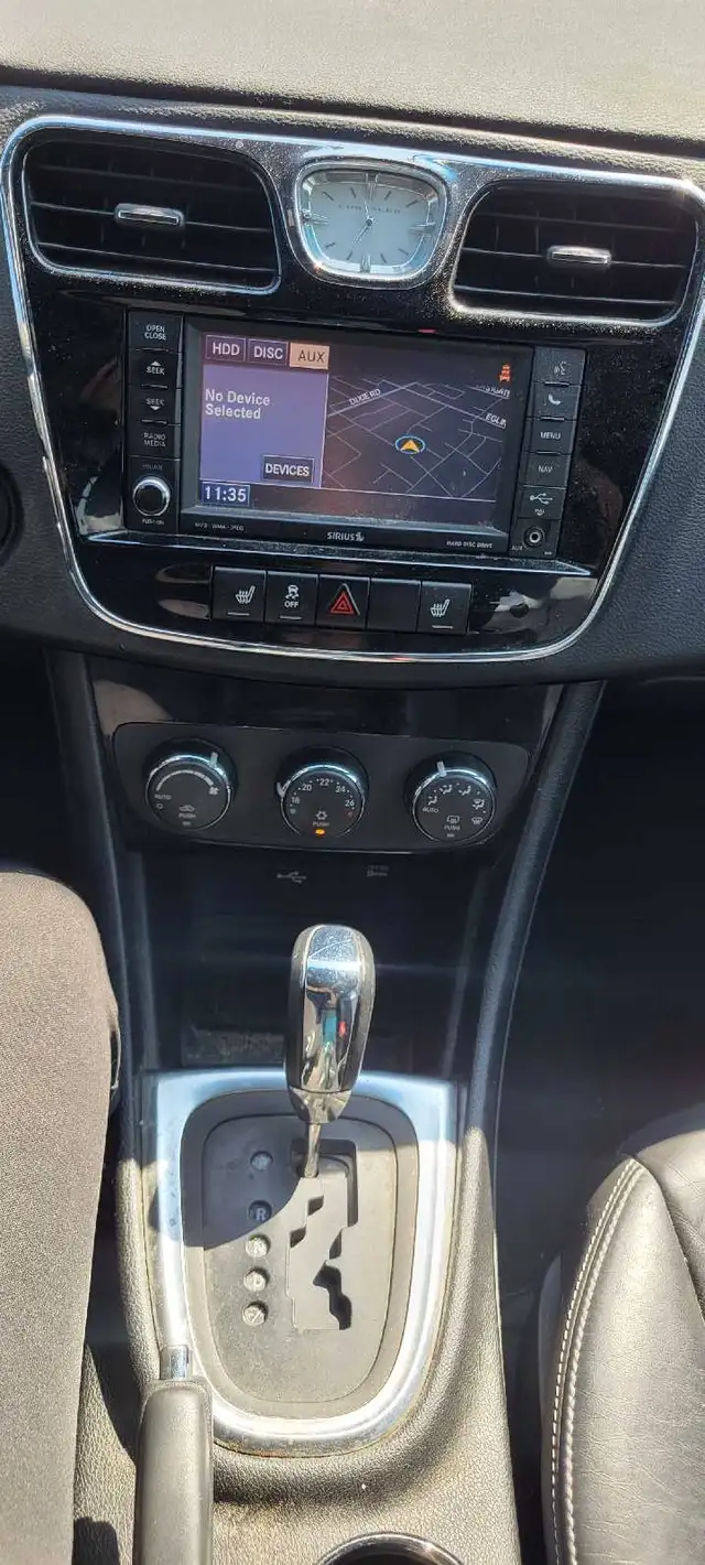 2013 Chrysler 200 S548417466082283529