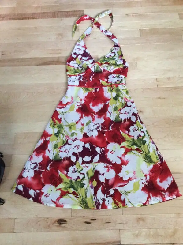 Robe été femme small in Women's - Dresses & Skirts in Trois-Rivières - Image 2