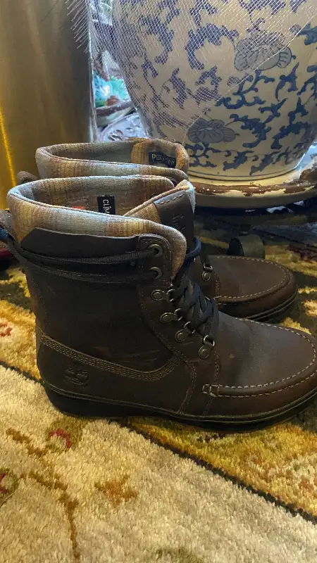 Timberland Boots in Men's Shoes in City of Toronto - Image 3