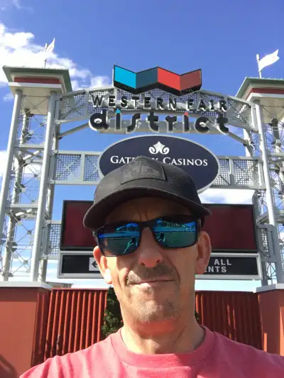 VERY SKILLED RENOVATION GUY LOOKING FOR WORK …, View more