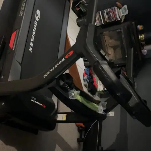 Bowflex BXT6 - Treadmill in Exercise Equipment in Prince George - Image 2