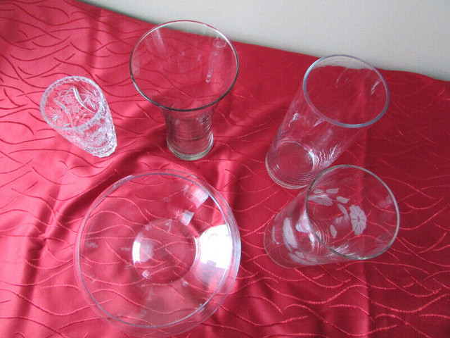 VASES EN VERRE TRANSPARENT – Lot de 5 dans Décoration intérieure et accessoires  à Longueuil/Rive Sud - Image 3