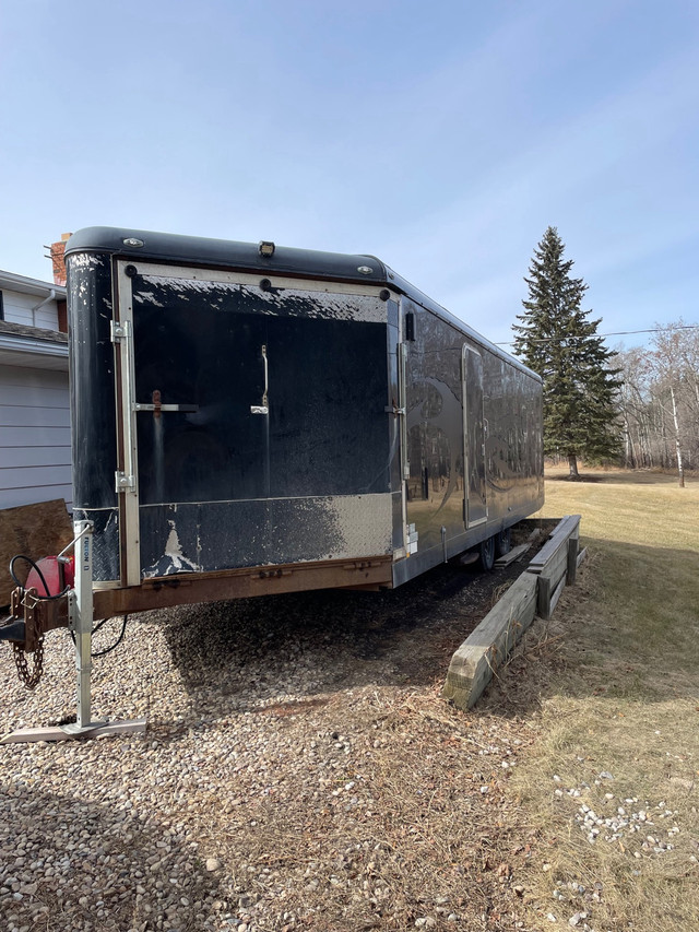 2011 28’ Mirage Sled Trailer  in Cargo & Utility Trailers in Strathcona County - Image 2