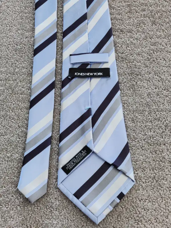 Men's Silk Neck Ties - Pointed Tip - Jones New York - 100% Silk in Men's in Calgary - Image 9