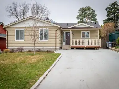 1 large bedroom basement suite for rent located in the desired upper Sahali area of south Kamloops,...