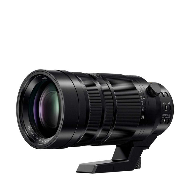 Panasonic Lumix Leica DG Vario-Elmar 100-400mm f/4-6.3 lens in Cameras & Camcorders in Sault Ste. Marie