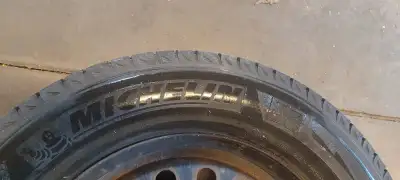 4 Michelin snow tires with rim, 235/65R17, mildly used, good condition