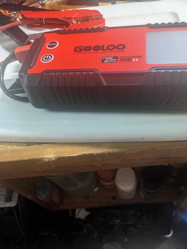 gooloo ge4500 portable jump starter in Other in Kitchener / Waterloo