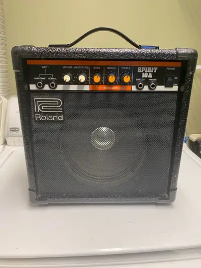 Roland Spirit 10A Guitar Amp, View more