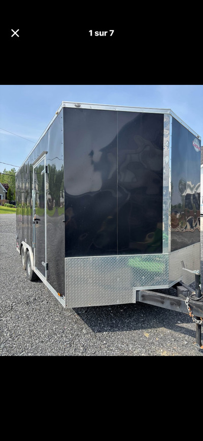 Remorque fermée (8 1/2 X 16 )7pied de hauteur la porte 2 essieux de 3500 lbs chacun Avant en V avec...