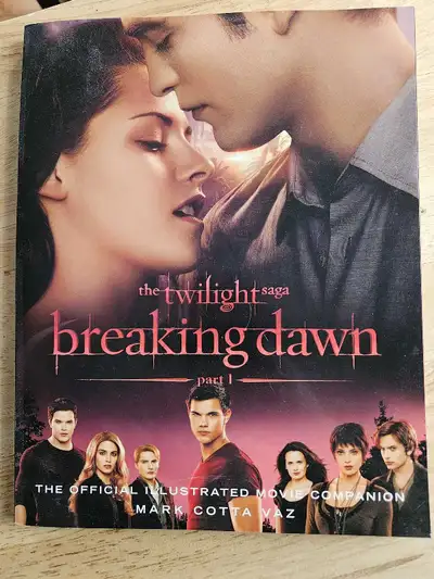 Twilight Saga Breaking Dawn Companion, View more