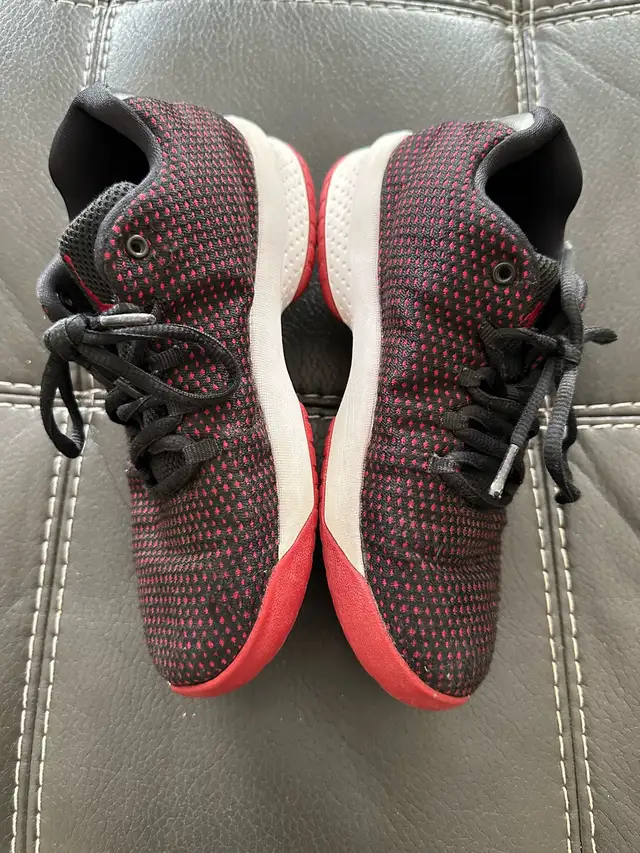 NIKE AIR JORDAN KIDS  US 3Y BASKETBALL SHOES in Kids & Youth in Kitchener / Waterloo - Image 3