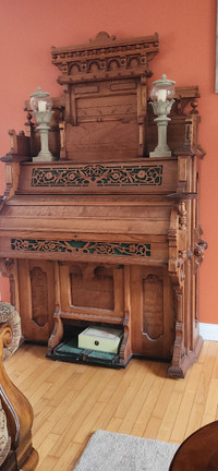 Antique furniture organ
