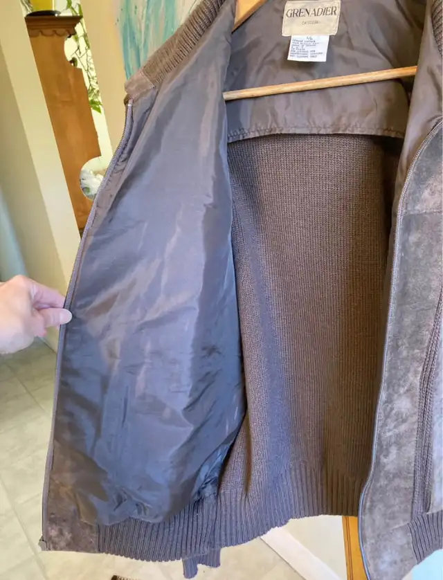 Vintage Grenadier Leather Knit Jacket in Men's in Kitchener / Waterloo - Image 5