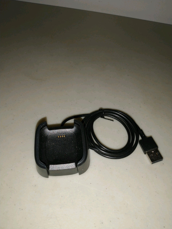 Fitbit watch charger  in Cell Phones in Red Deer - Image 2